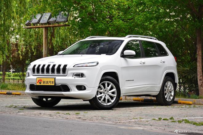 FCAδ5Jeep^ R˹Ʒǰn