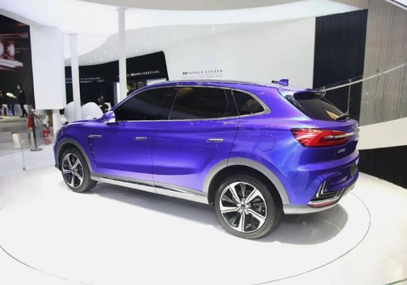 SUVs,늄܇